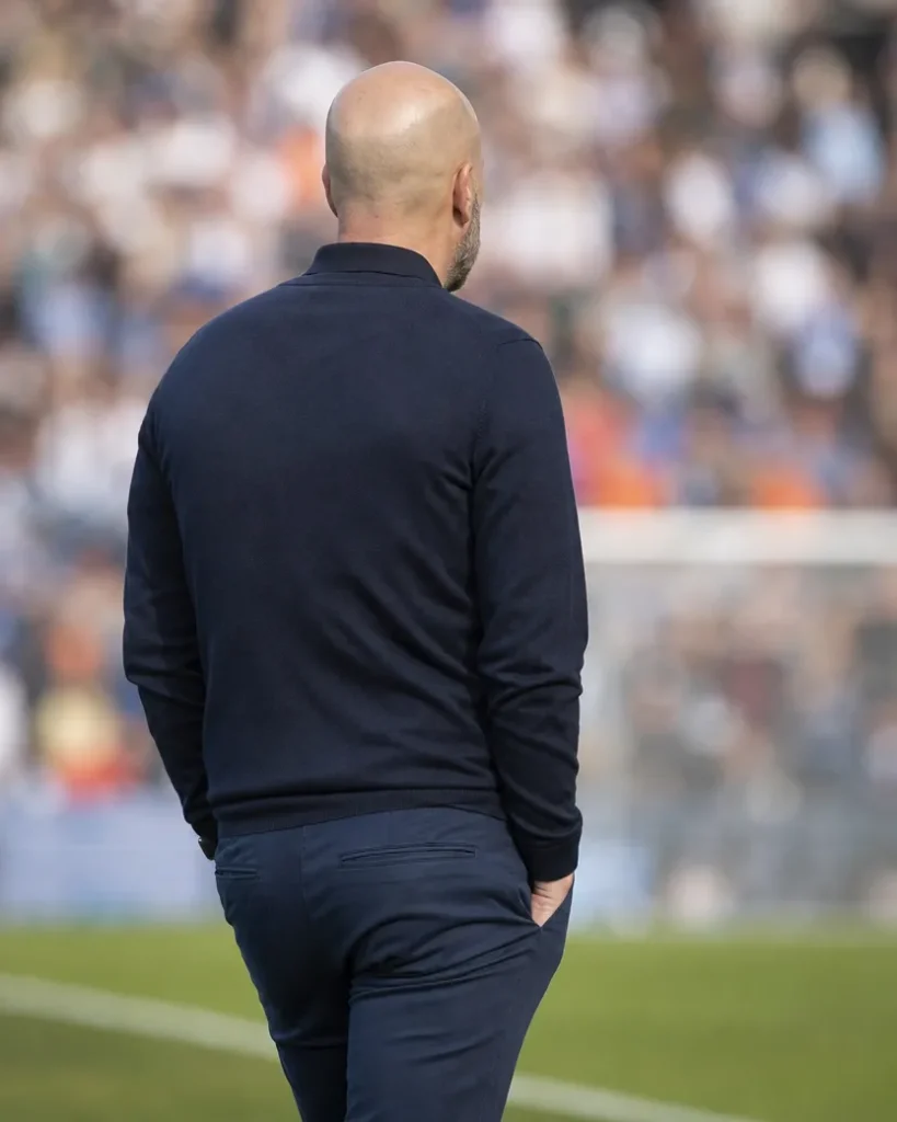 Wat verdient Peter Bosz?